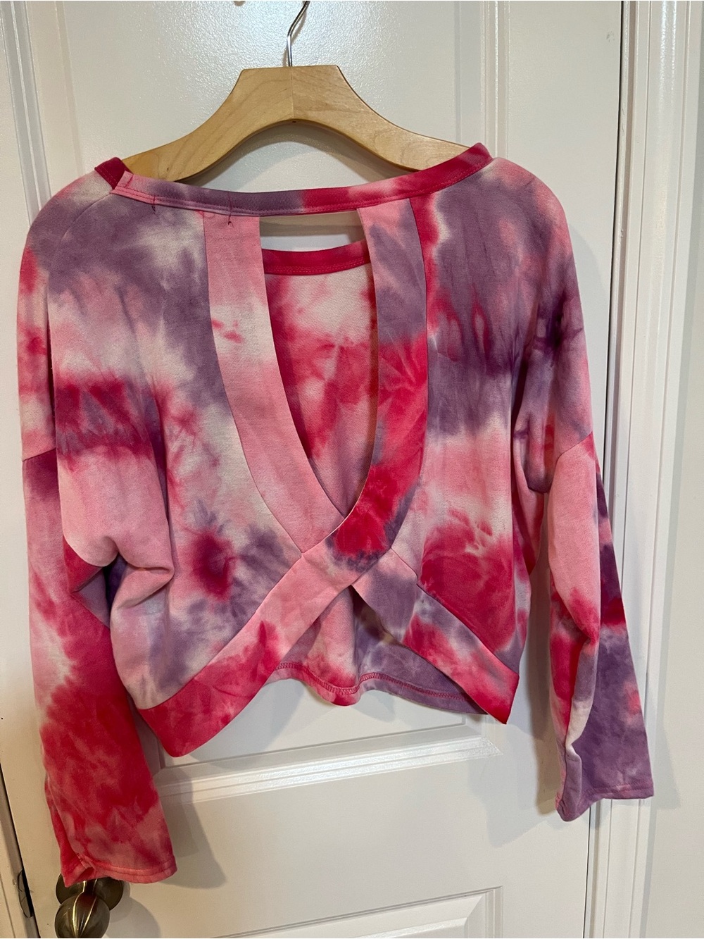 Align Collective Pink & Purple Tie-Dye Cropped Sweatshirt - Picture 2 of 9